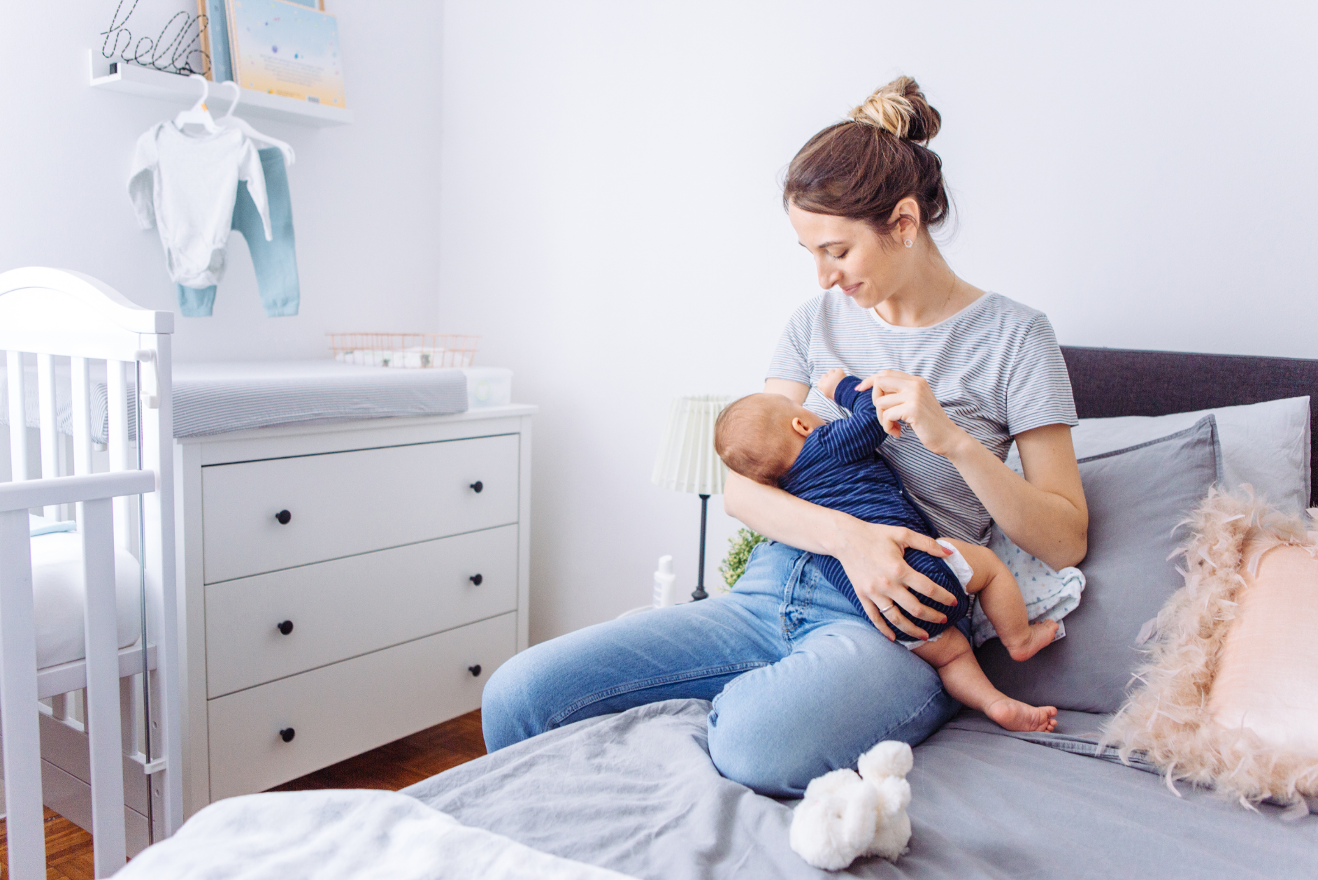 Best  Finds: Breastfeeding Essentials - Styling Life Today