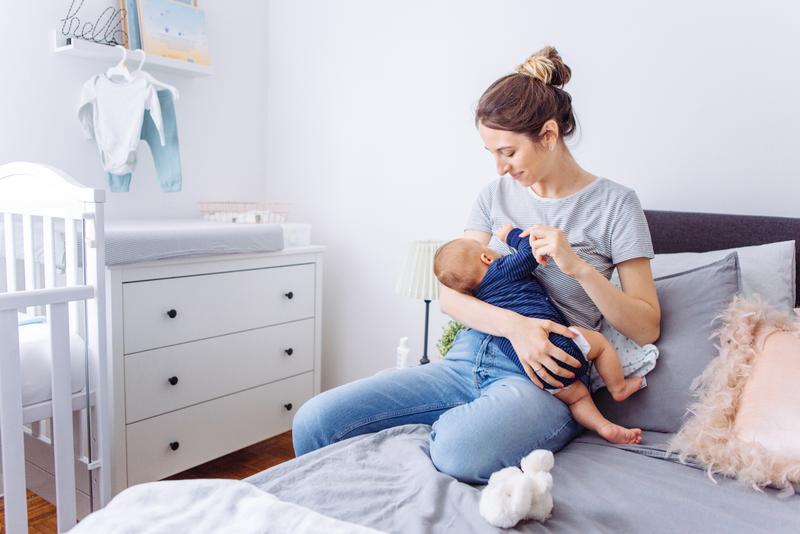 Breastfeeding Skincare: Do's and Don'ts