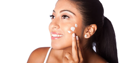 Woman beaty facial moisturizing exfoliating lotion